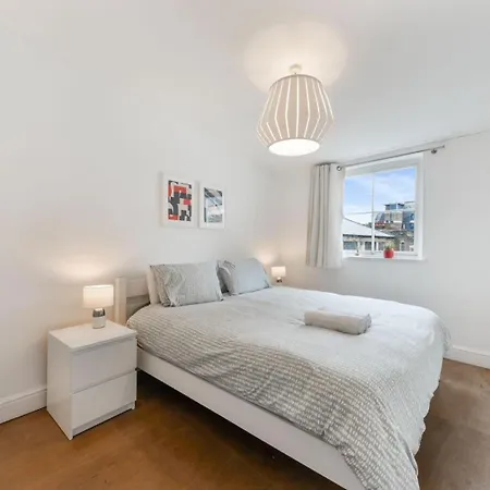 Stylish Soho One Bedroom Apartment Londres Exterior foto