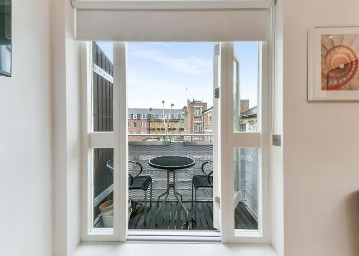 Stylish Soho One Bedroom Apartment