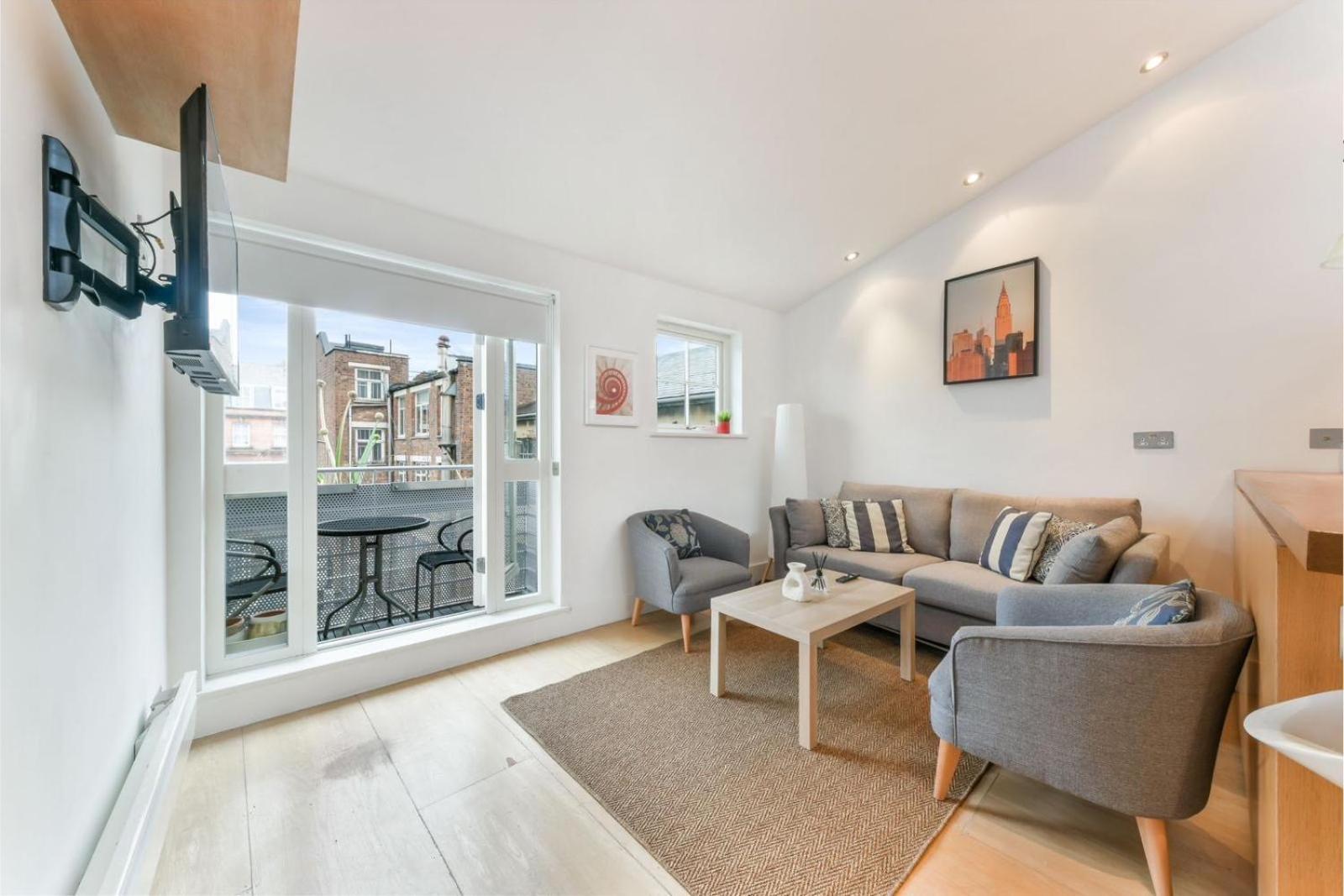 Stylish Soho One Bedroom Apartamento